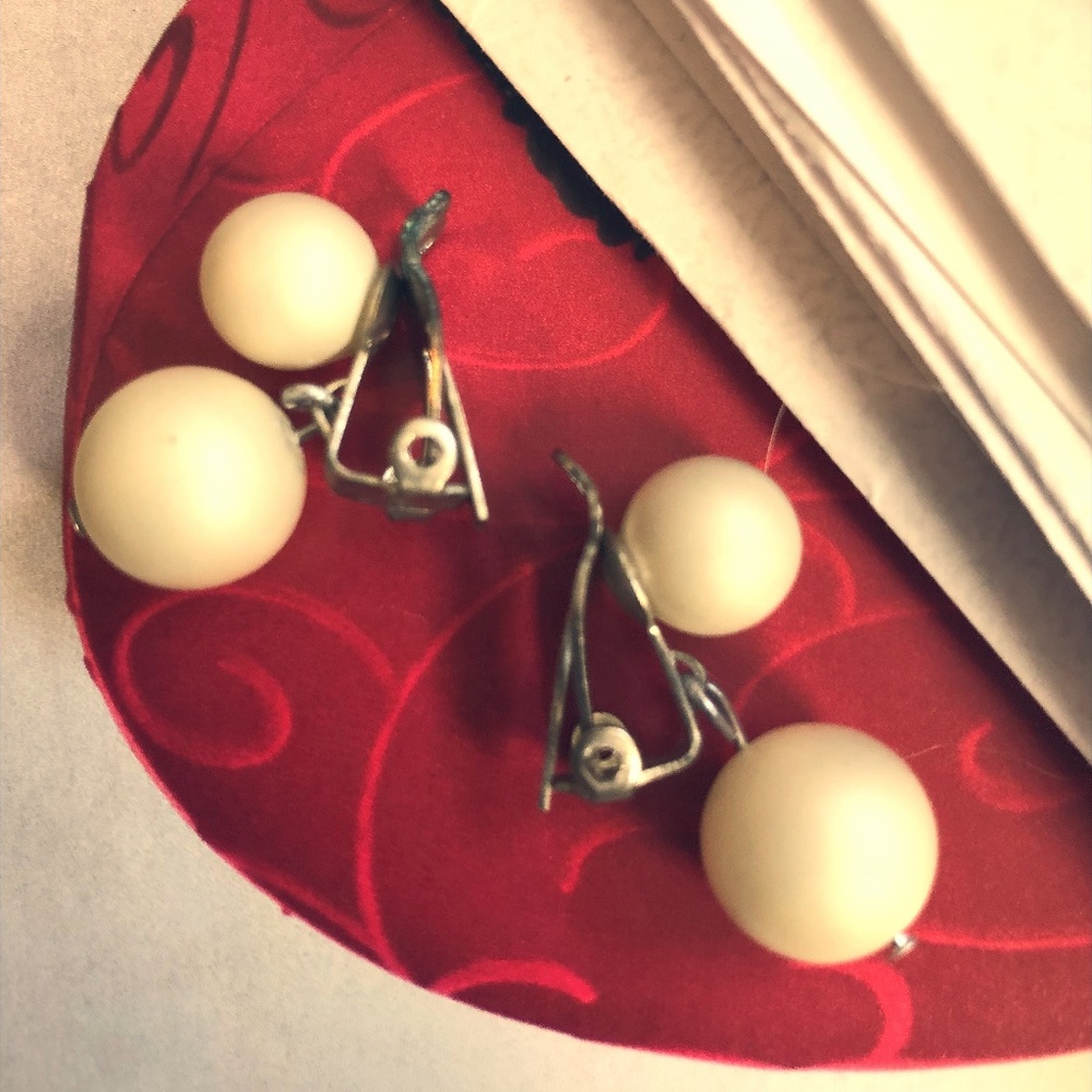 Vintage white clip-on earrings